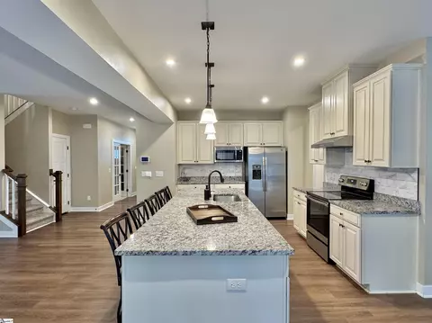 195 Thames Valley Dr, Easley, SC 29642 photo 6