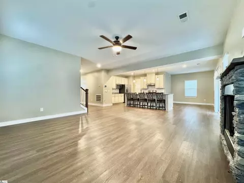 195 Thames Valley Dr, Easley, SC 29642 photo 14
