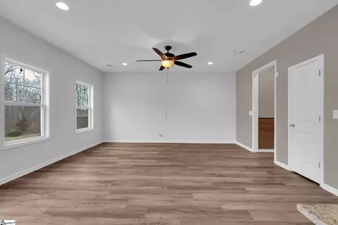 Living - 503 Torrington Dr, Duncan, SC 29334 photo 1 of 2