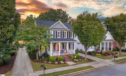 107 Applewood Dr, Greenville, SC 29615