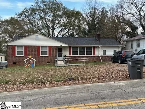509 Crestfield Rd, Greenville, SC 29605
