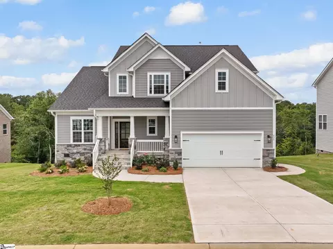 635 Creekway Ct, Greer, SC 29651