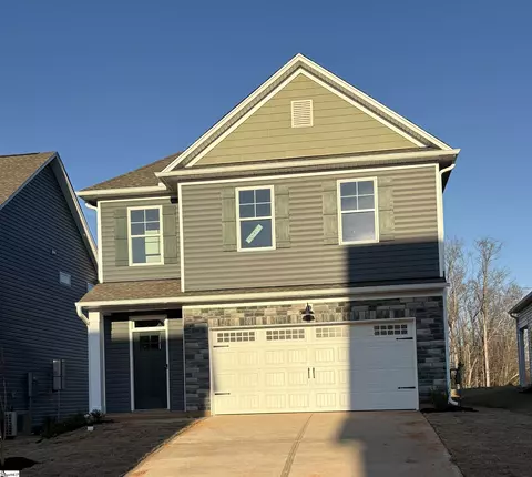 5077 Sunnycreek Dr, Boiling Springs, SC 29316