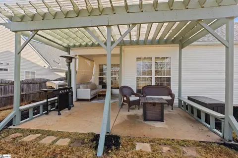 Exterior - 113 St James Place Dr, Greer, SC 29650 photo 2 of 4