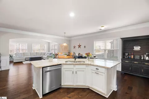 Kitchen - 420 Combahee Ct, Greer, SC 29651 photo 3 of 6