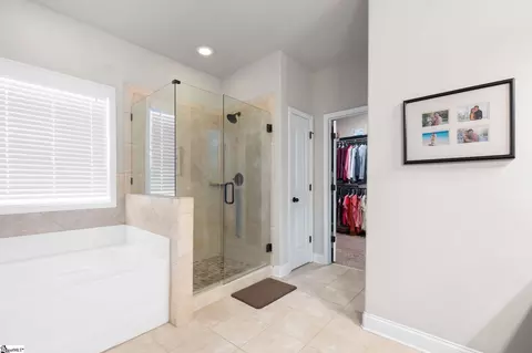 Entry Way - 420 Combahee Ct, Greer, SC 29651 photo 11 of 14