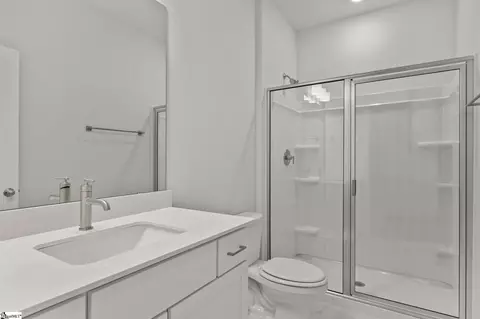 Bath - 152 Anderson Oaks Ln #75, Easley, SC 29642 photo 1 of 4