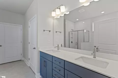 Bath - 152 Anderson Oaks Ln #75, Easley, SC 29642 photo 2 of 4