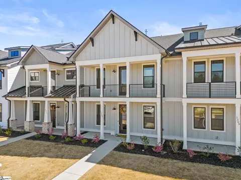 1305 S Pinot Rd, Duncan, SC 29334