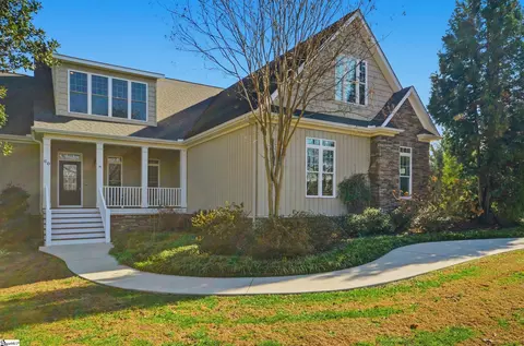 60 Montague Cir, Greenville, SC 29617