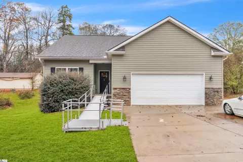 10 N Plainview Dr, Greenville, SC 29611