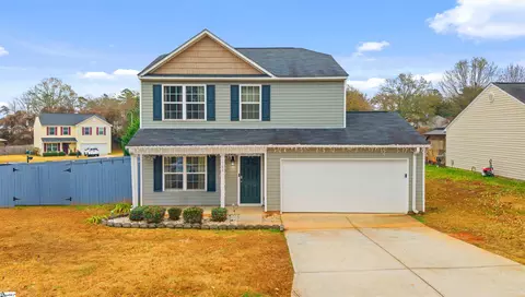 743 Cannonsburg Dr, Duncan, SC 29334