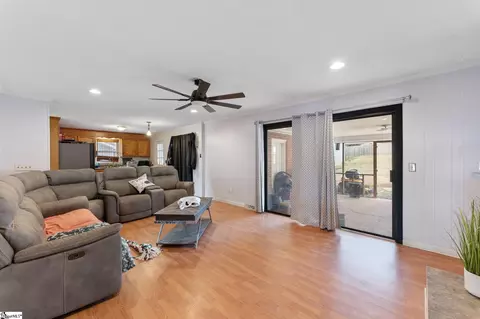 509 Devenger Rd, Greer, SC 29650 photo 7