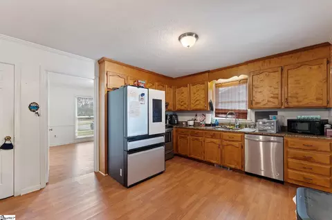 509 Devenger Rd, Greer, SC 29650 photo 11