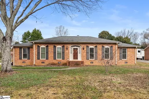 509 Devenger Rd, Greer, SC 29650