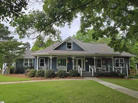 1133 Elrod Ferry Rd, Hartwell, GA 30643