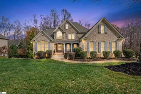109 Ramsford Ln, Simpsonville, SC 29681