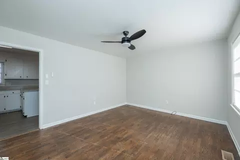 Living - 111 Susan Ave, Honea Path, SC 29654 photo 3 of 3