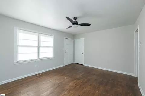 Living - 111 Susan Ave, Honea Path, SC 29654 photo 1 of 3