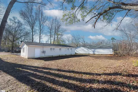 Exterior - 111 Susan Ave, Honea Path, SC 29654 photo 3 of 5