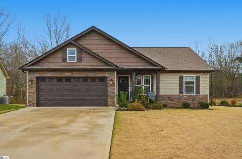 352 Dogwood Trl, Campobello, SC 29322