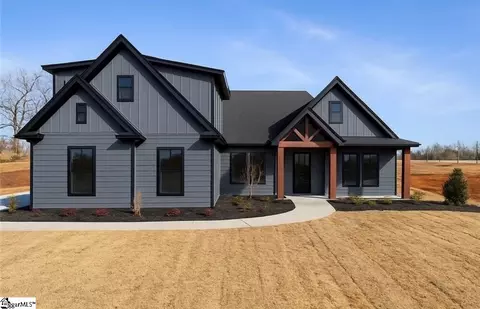 700 Andersonville Rd, Townville, SC 29689