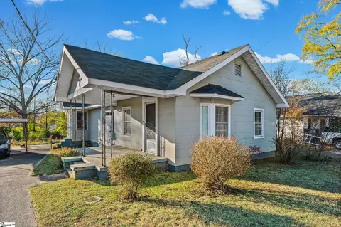 215 Virginia Ave, Greenville, SC 29611