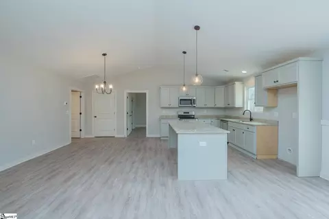 9968 Hwy 252, Ware Shoals, SC 29692 photo 5