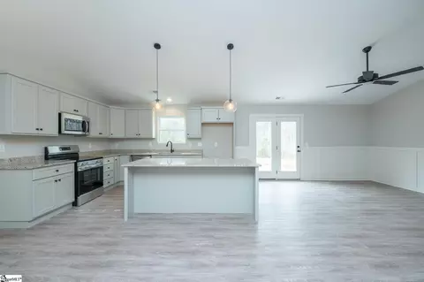 9968 Hwy 252, Ware Shoals, SC 29692 photo 8