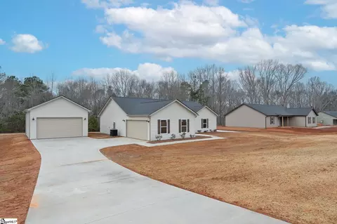 9968 Hwy 252, Ware Shoals, SC 29692 photo 3