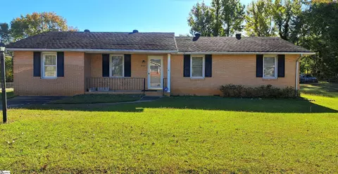 707 Staunton Bridge Rd, Greenville, SC 29611