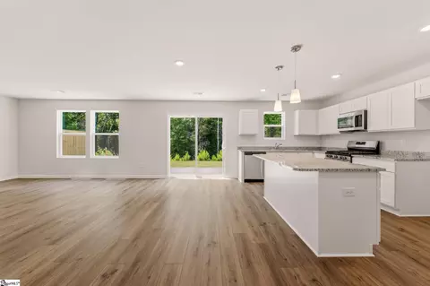 Living - 397 Prosperity Ln #LOT 76, Moore, SC 29369 photo 2 of 5