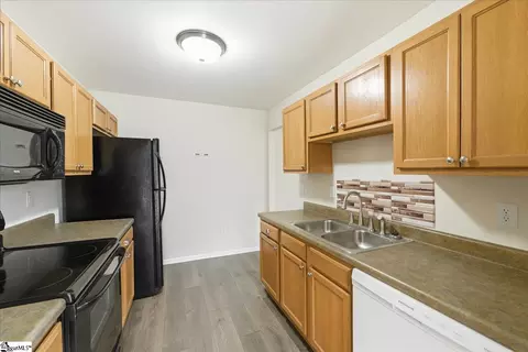 Kitchen - 715 Bellview Way, Seneca, SC 29678 photo 1 of 4