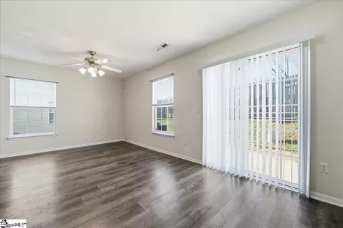 Living - 715 Bellview Way, Seneca, SC 29678 photo 5 of 5