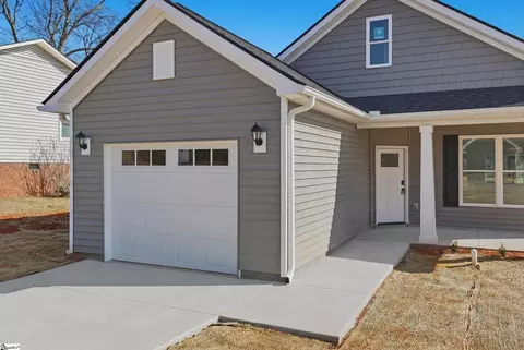 609 S Cherry St, Seneca, SC 29678 photo 5