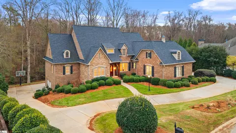 121 Ramsford Ln, Simpsonville, SC 29681