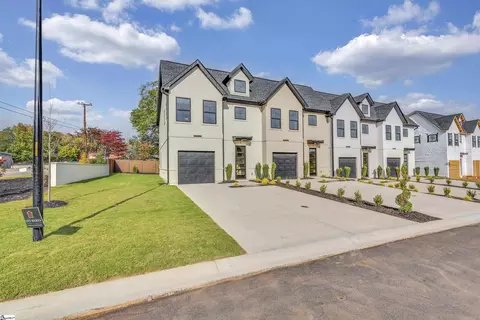 8 Taverly Dr, Greenville, SC 29605