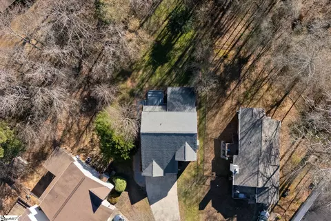 View/Area - 28 Lantern Ln, Greer, SC 29651 photo 3 of 4