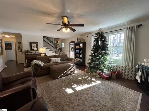 199 Lake Forest Cir, Easley, SC 29642 photo 6
