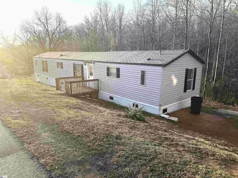 137 Ponderosa Rd, Pickens, SC 29671