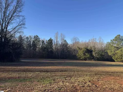 119 Pendleton Woods Cir, Central, SC 29630 photo 4