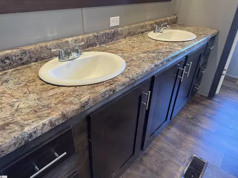 119 Pendleton Woods Cir, Central, SC 29630 photo 16