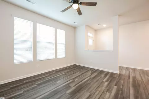 36 Leander Dr, Greer, SC 29651 photo 4