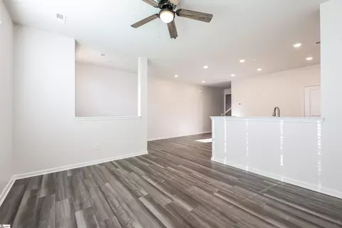 36 Leander Dr, Greer, SC 29651 photo 5