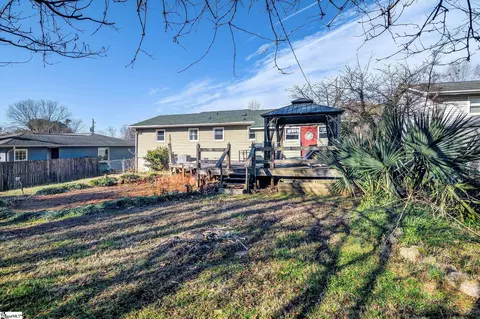 Exterior - 116 Johnson St, Duncan, SC 29334 photo 8 of 11