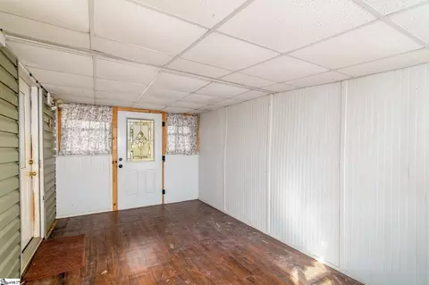 Entry Way - 116 Johnson St, Duncan, SC 29334 photo 1 of 2