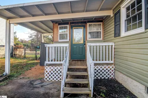 Exterior - 116 Johnson St, Duncan, SC 29334 photo 5 of 11