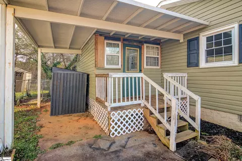 Exterior - 116 Johnson St, Duncan, SC 29334 photo 4 of 11
