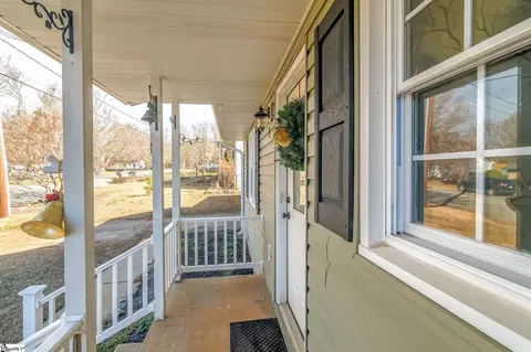 Exterior - 116 Johnson St, Duncan, SC 29334 photo 6 of 11