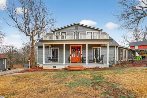 200 E Greenwood St, Landrum, SC 29356